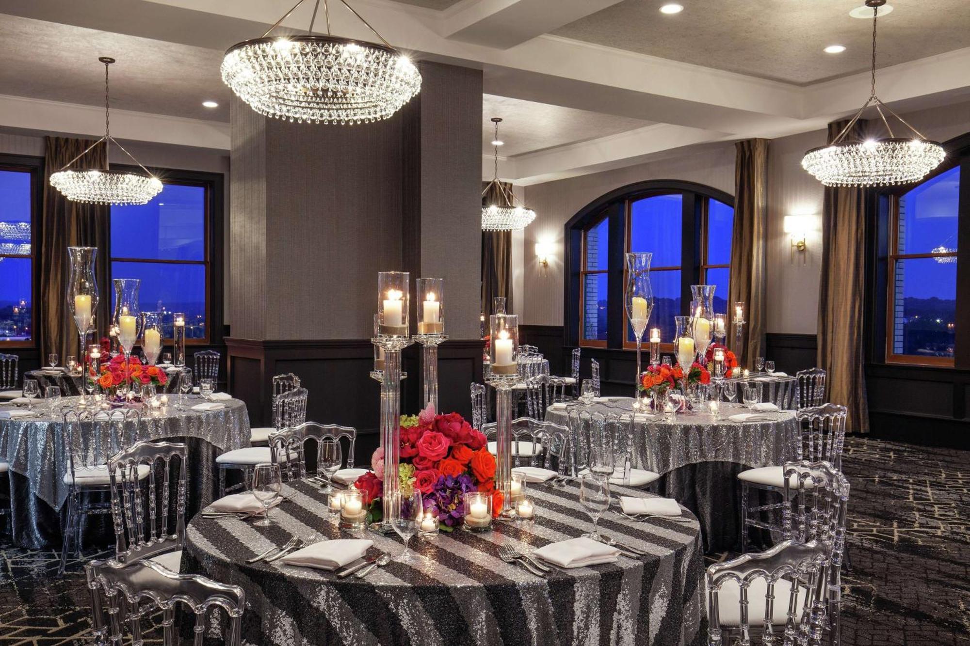 Doubletree By Hilton Youngstown Downtown Luaran gambar